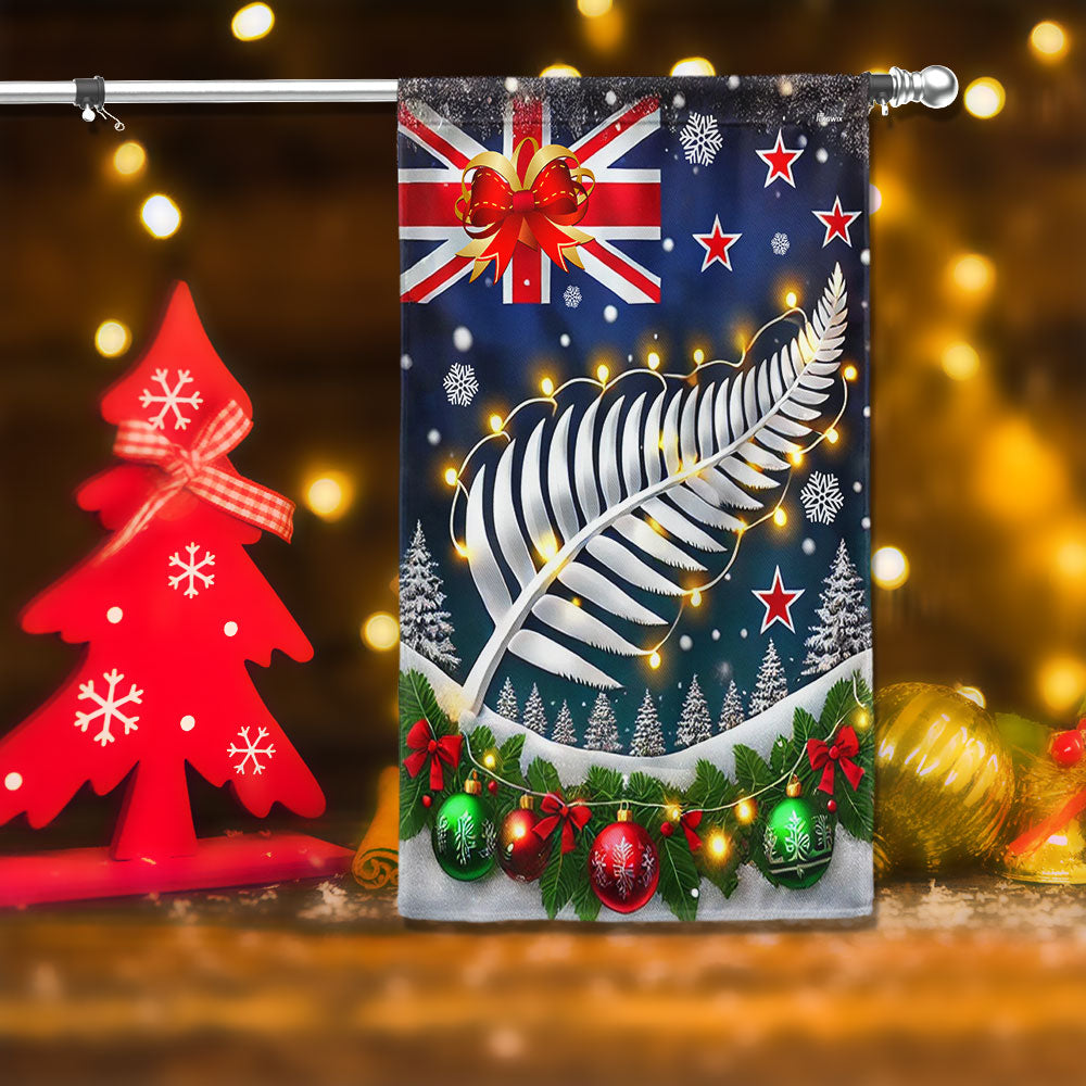 New Zealand Christmas Silver Fern Flag - Liberish